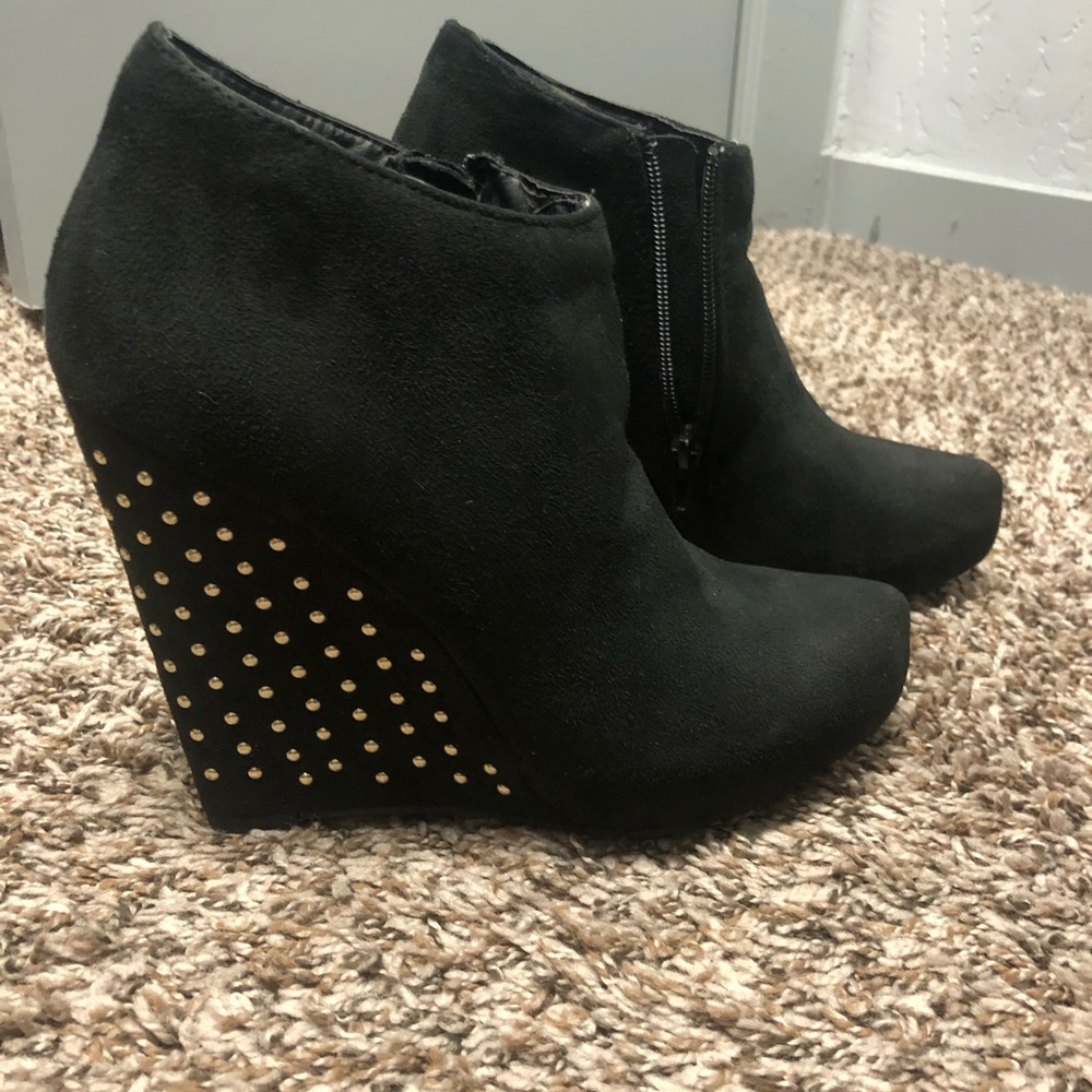 Woman’s booties